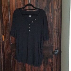 Isabel maternity black 3/4 length sleeve shirt. Size XL